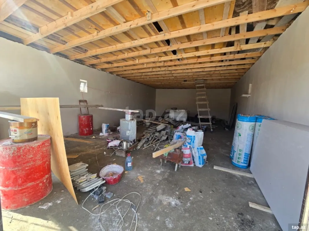 Satılır 4 otaqlı həyət evi