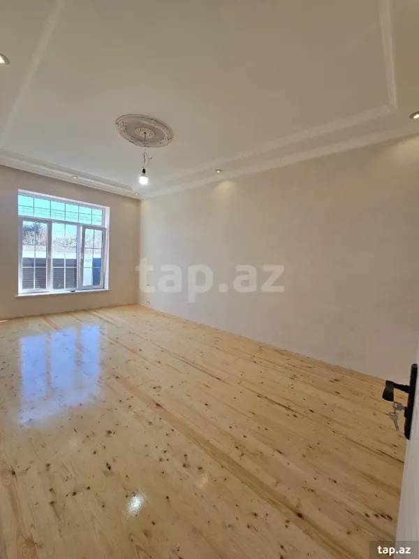 Satılır 4 otaqlı həyət evi