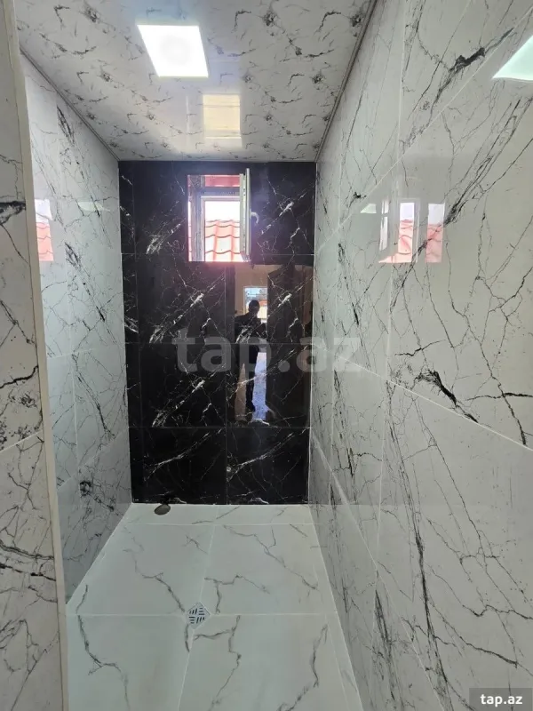 Satılır 4 otaqlı həyət evi