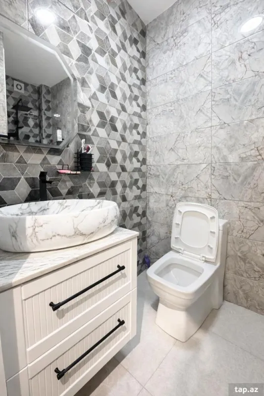 Satılır 2 otaqlı yeni tikili 70 m²