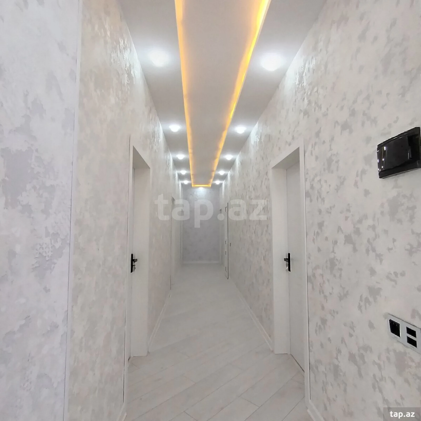 Satılır 4 otaqlı həyət evi