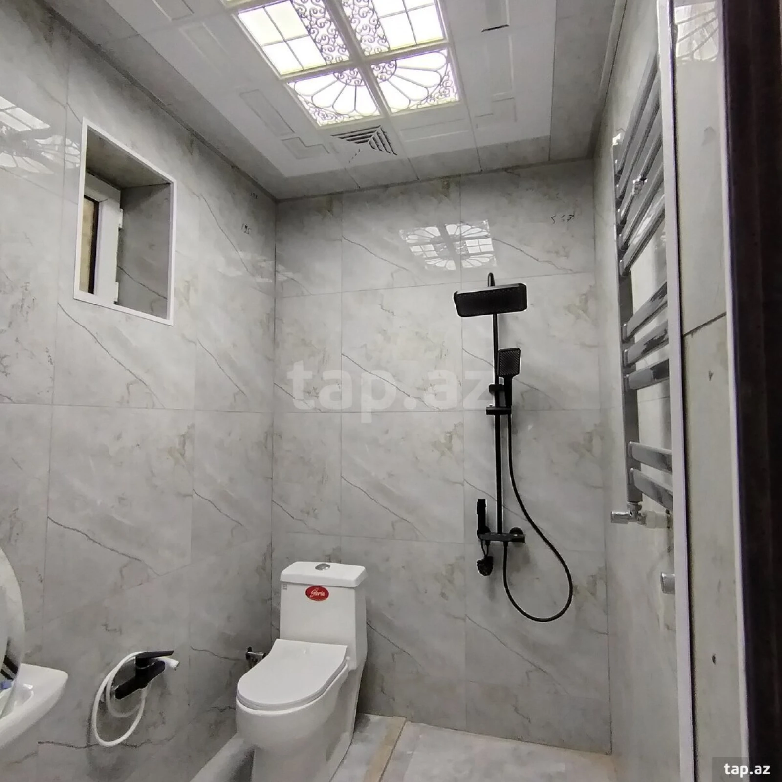 Satılır 4 otaqlı həyət evi