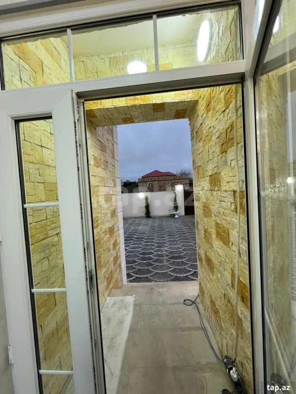 Satılır 4 otaqlı həyət evi