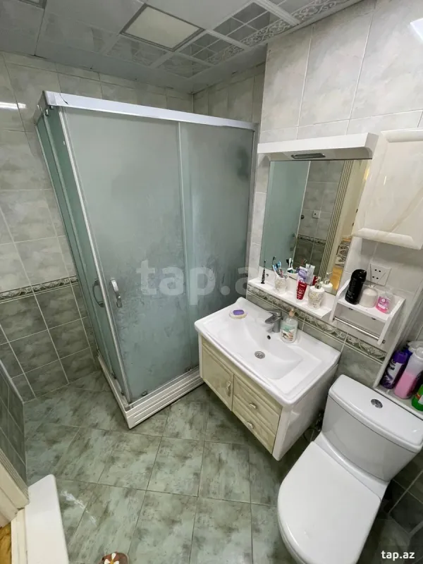 Satılır 3 otaqlı yeni tikili 120 m²