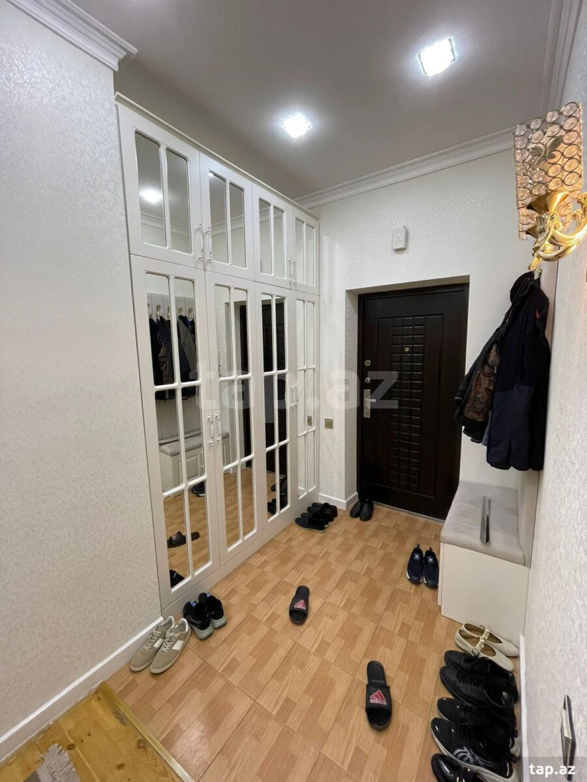 Satılır 3 otaqlı yeni tikili 120 m²
