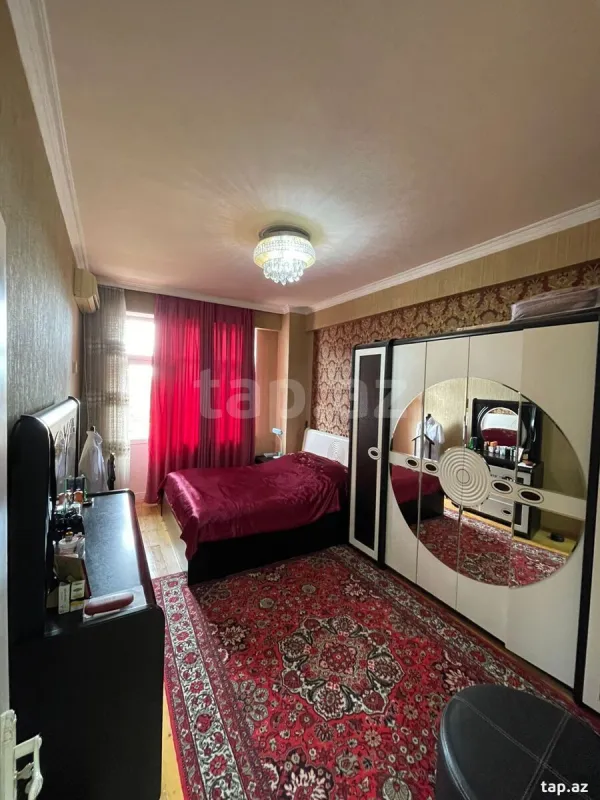 Satılır 3 otaqlı yeni tikili 120 m²