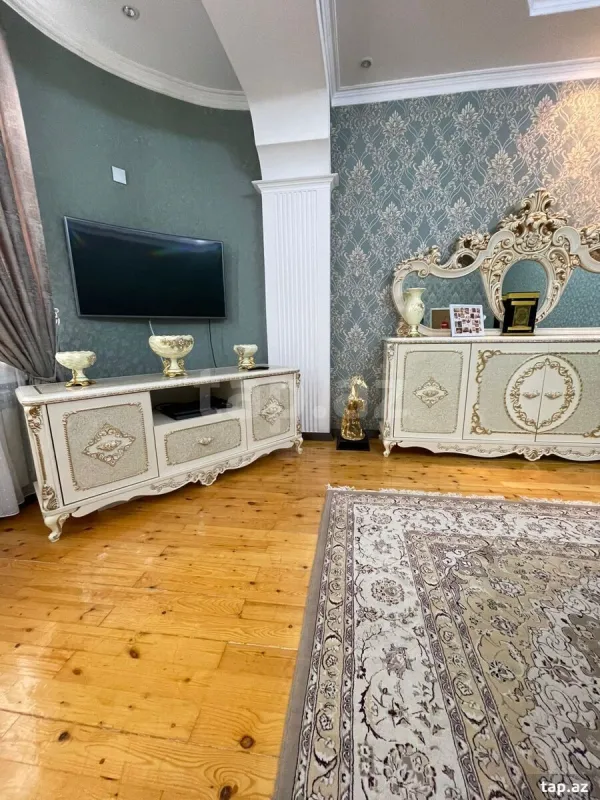 Satılır 3 otaqlı yeni tikili 120 m²