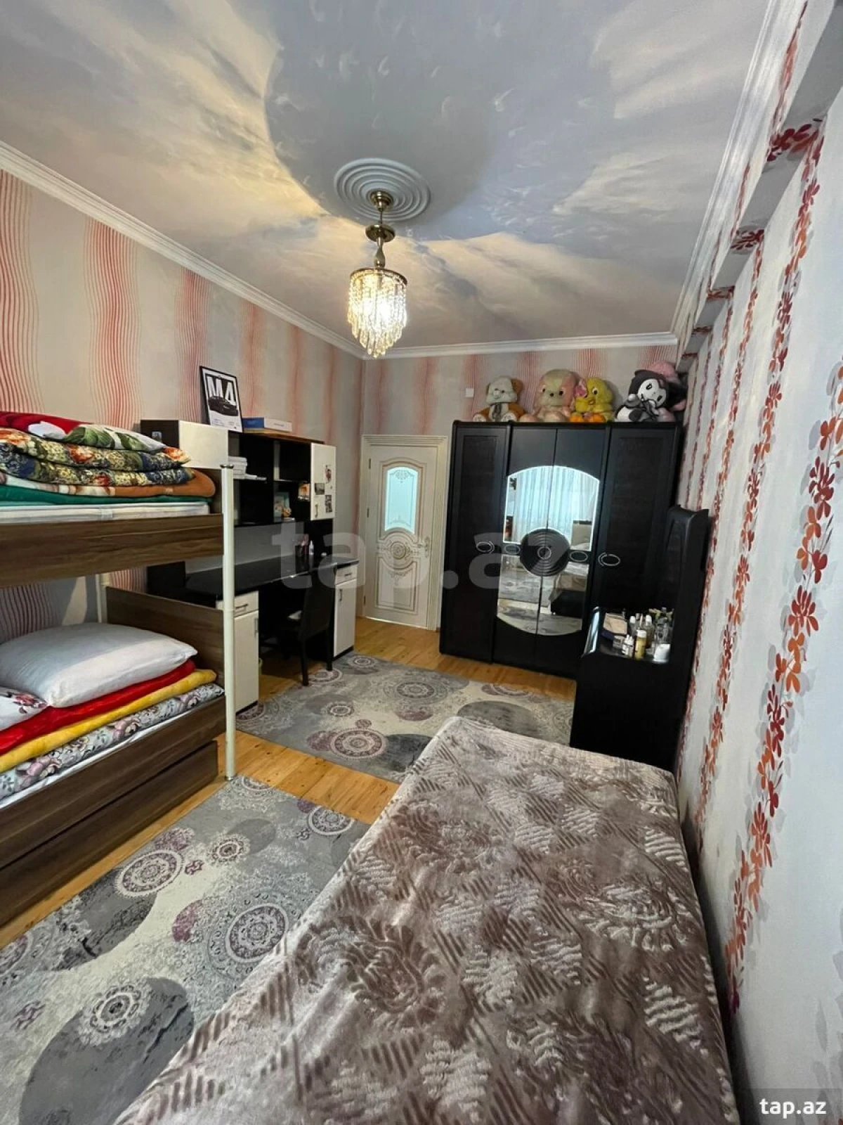 Satılır 3 otaqlı yeni tikili 120 m²