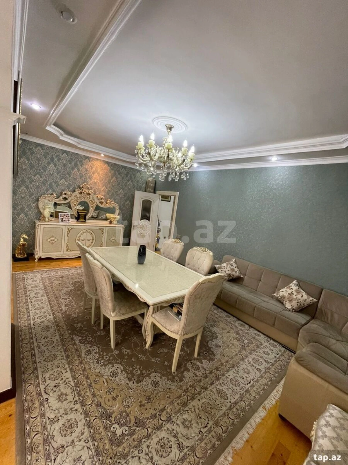 Satılır 3 otaqlı yeni tikili 120 m²