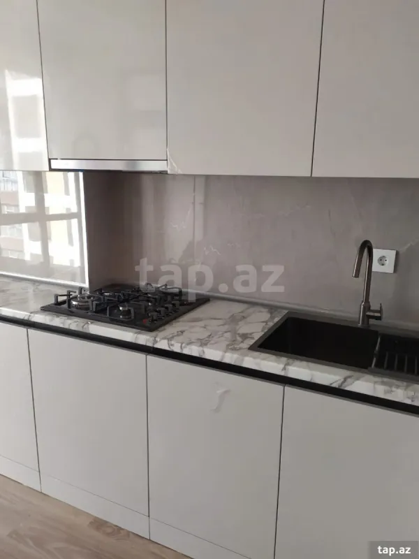 Kirayə verilir 2 otaqlı yeni tikili 100 m²