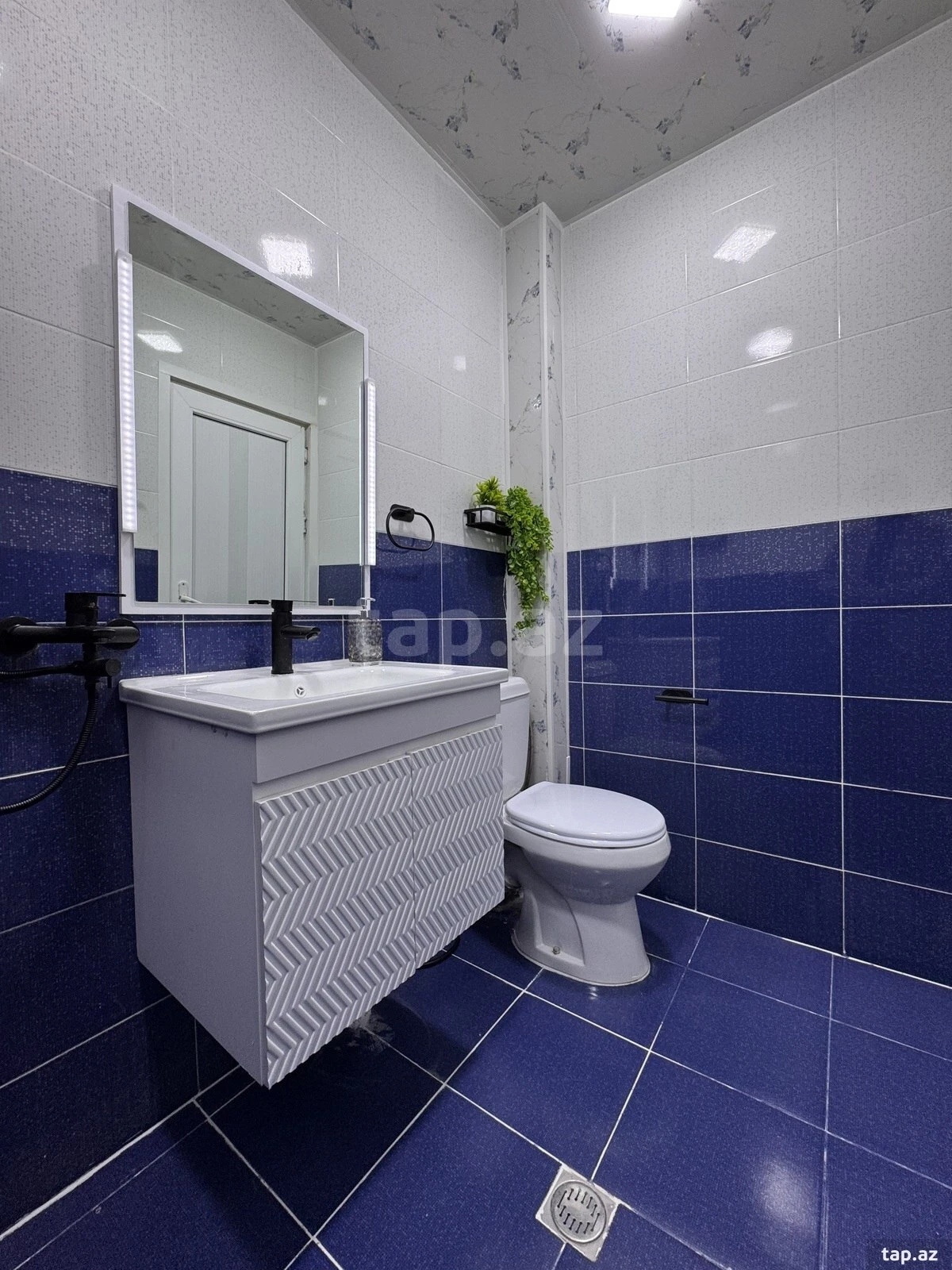 Satılır 2 otaqlı mənzil 55 m²