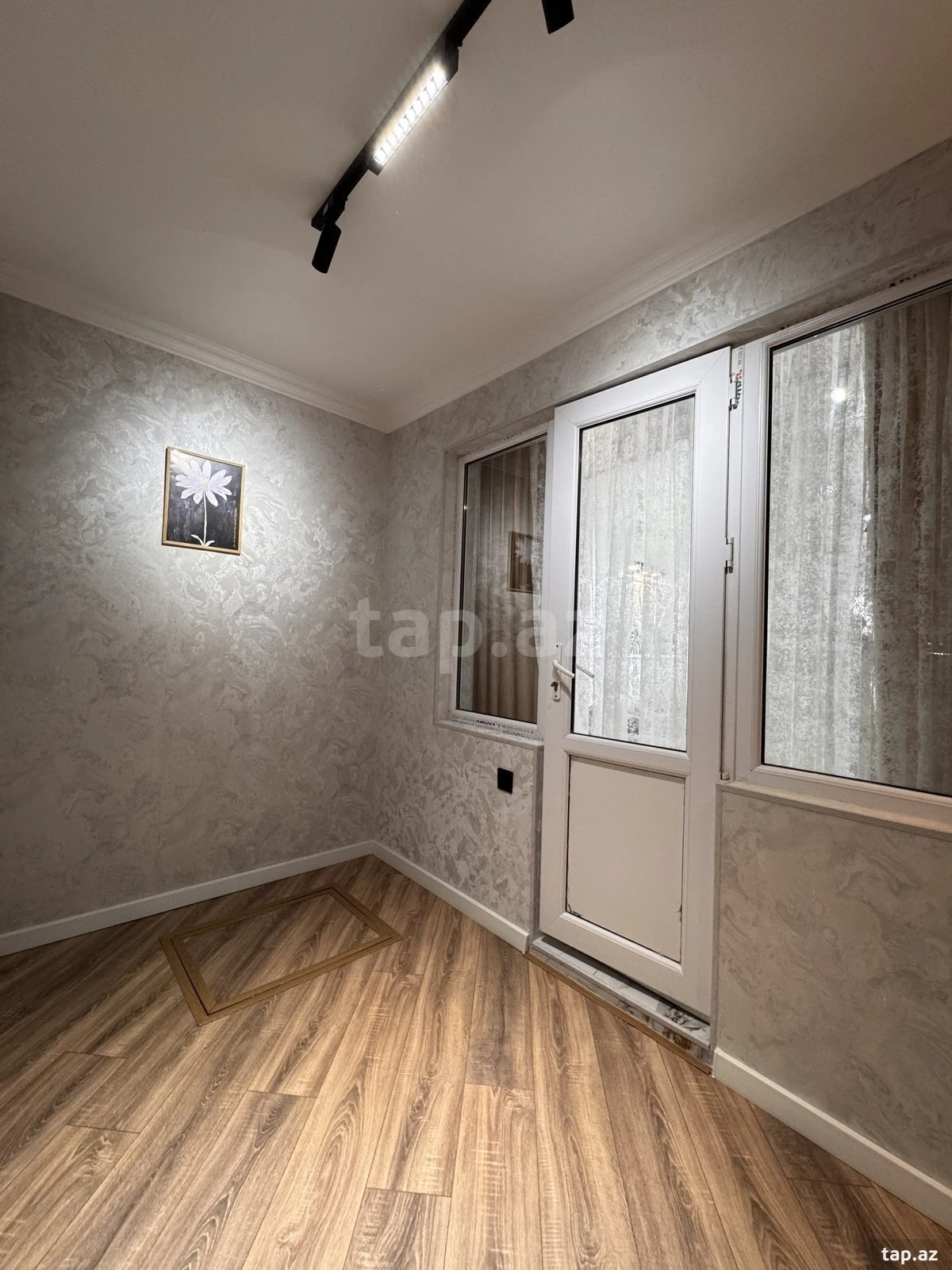 Satılır 2 otaqlı mənzil 55 m²