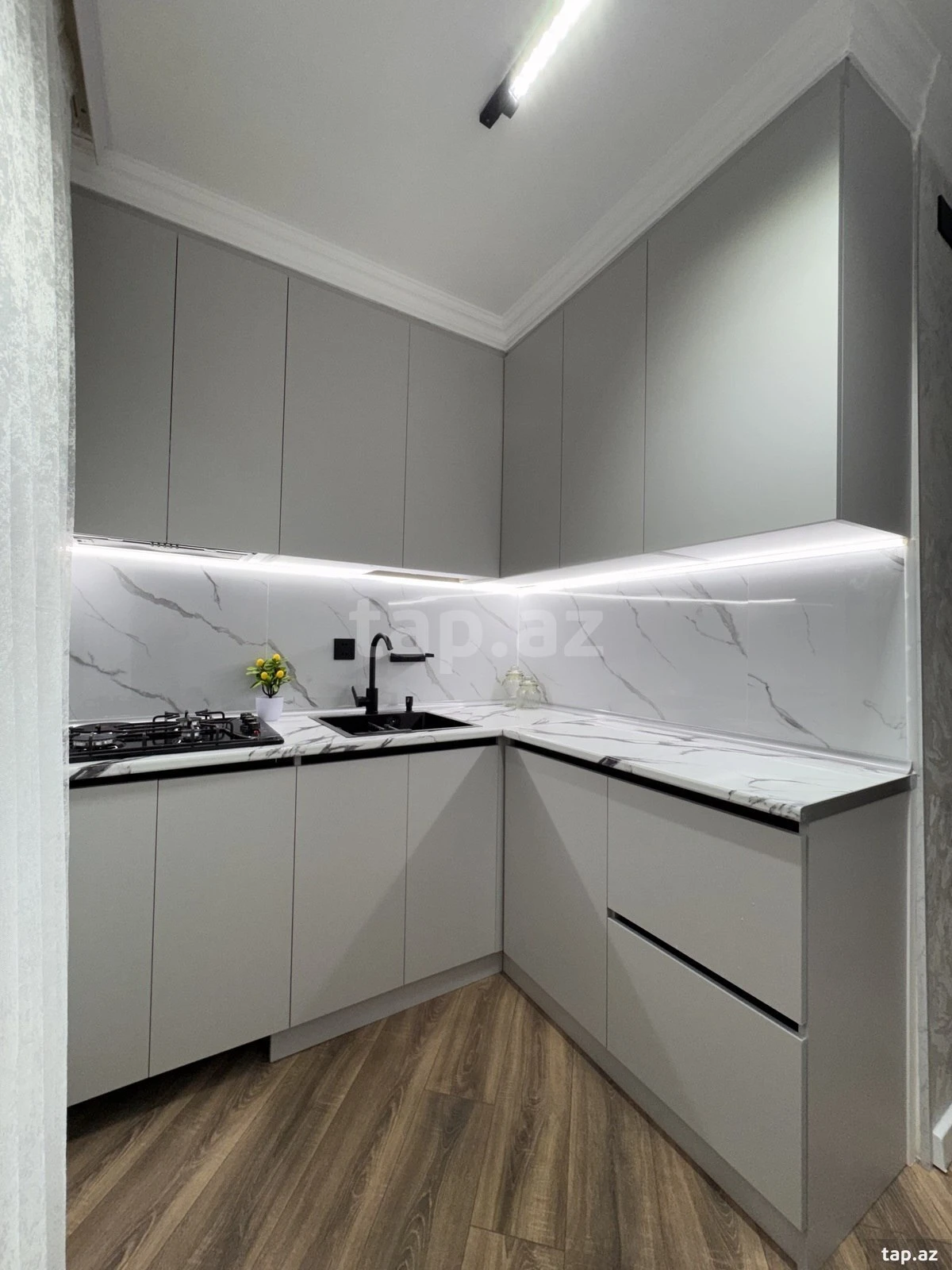 Satılır 2 otaqlı mənzil 55 m²