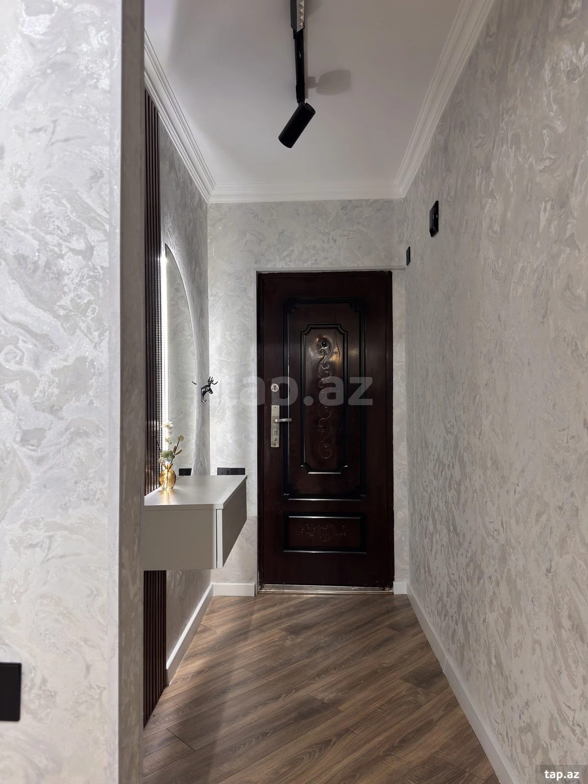 Satılır 2 otaqlı mənzil 55 m²