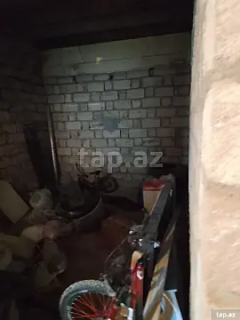 Satılır 8 otaqlı həyət evi