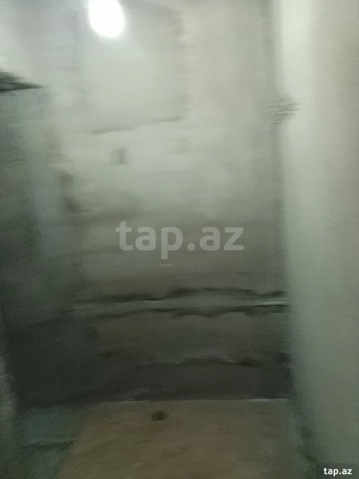 Satılır 8 otaqlı həyət evi