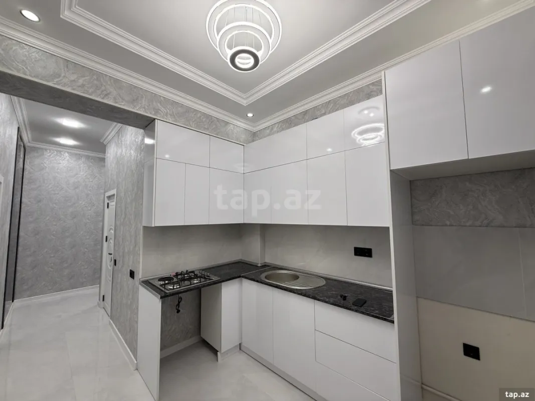 Satılır 3 otaqlı yeni tikili 77 m²