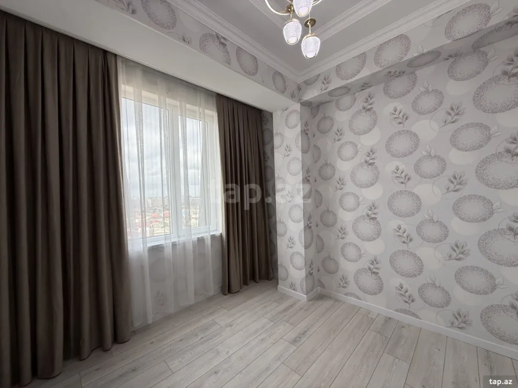Satılır 3 otaqlı yeni tikili 77 m²