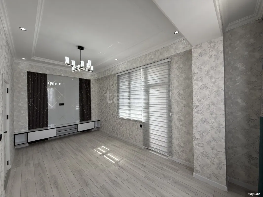 Satılır 3 otaqlı yeni tikili 77 m²