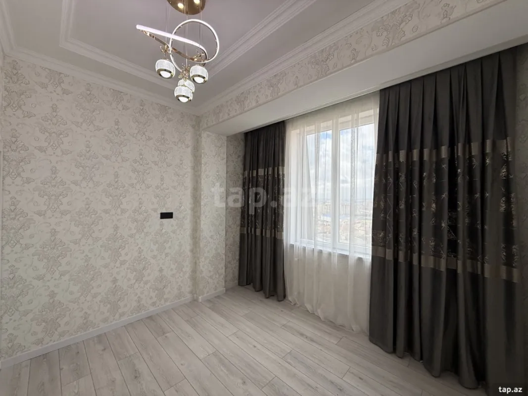 Satılır 3 otaqlı yeni tikili 77 m²