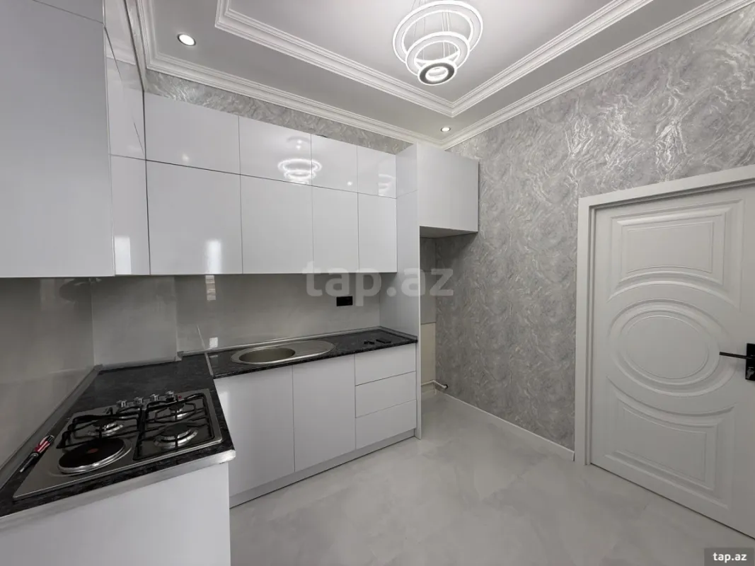 Satılır 3 otaqlı yeni tikili 77 m²