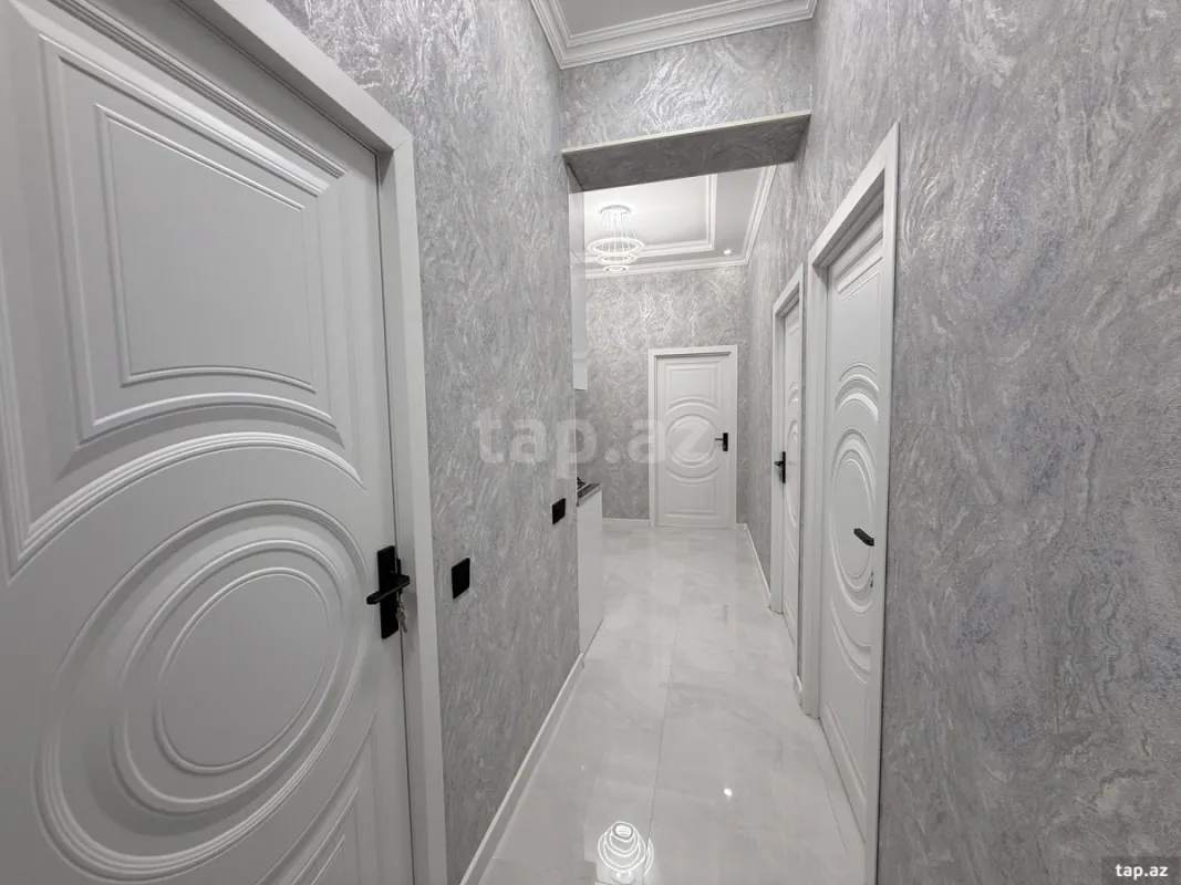 Satılır 3 otaqlı yeni tikili 77 m²