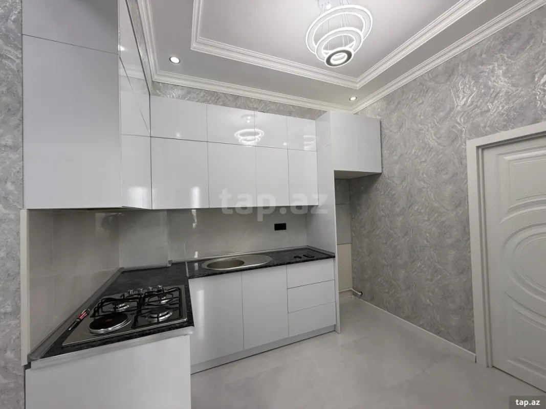 Satılır 3 otaqlı yeni tikili 77 m²