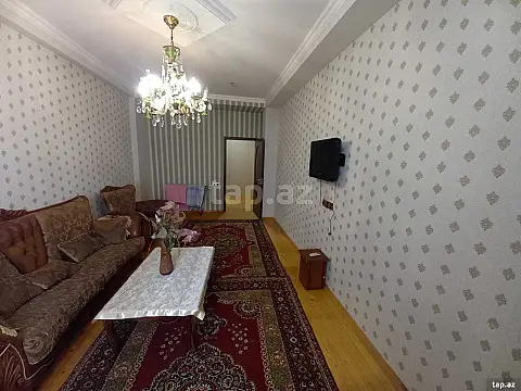 Kirayə verilir 2 otaqlı yeni tikili 70 m²