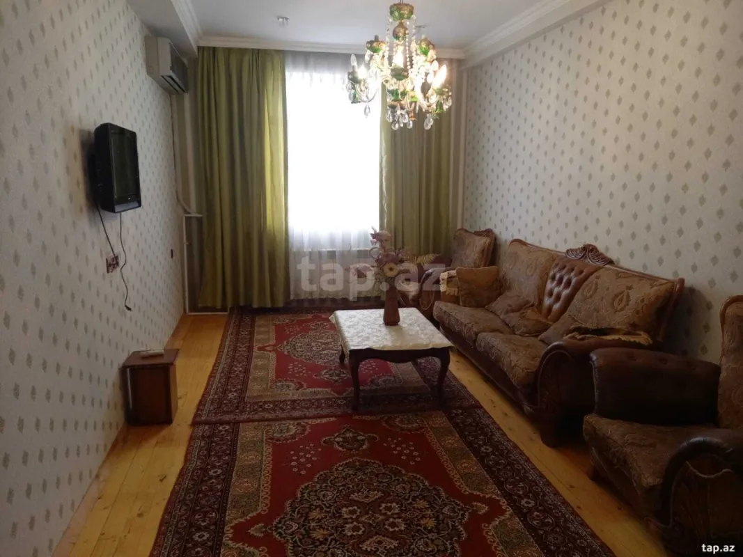 Kirayə verilir 2 otaqlı yeni tikili 70 m²