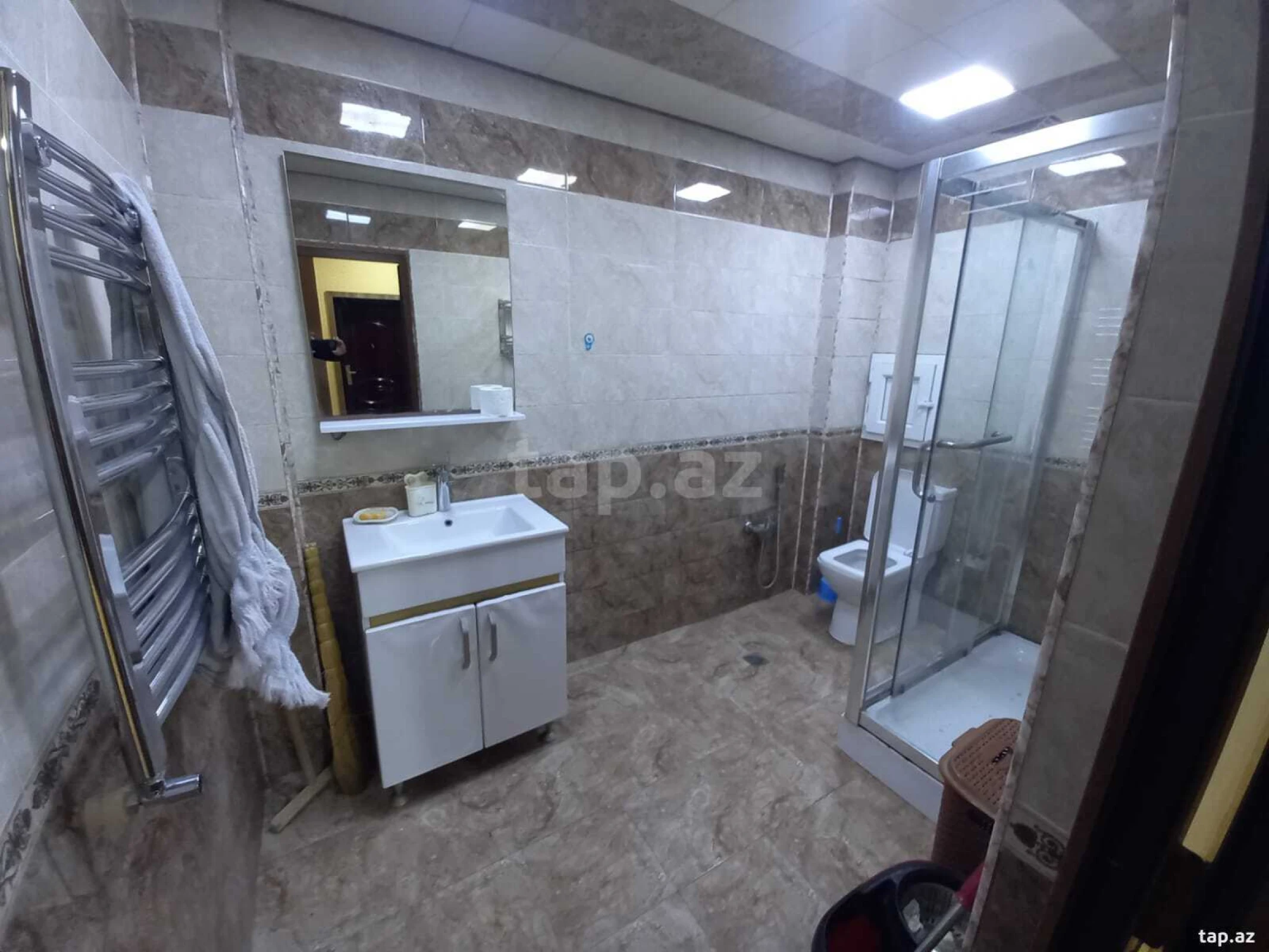 Kirayə verilir 2 otaqlı yeni tikili 70 m²