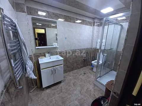 Kirayə verilir 2 otaqlı yeni tikili 70 m²