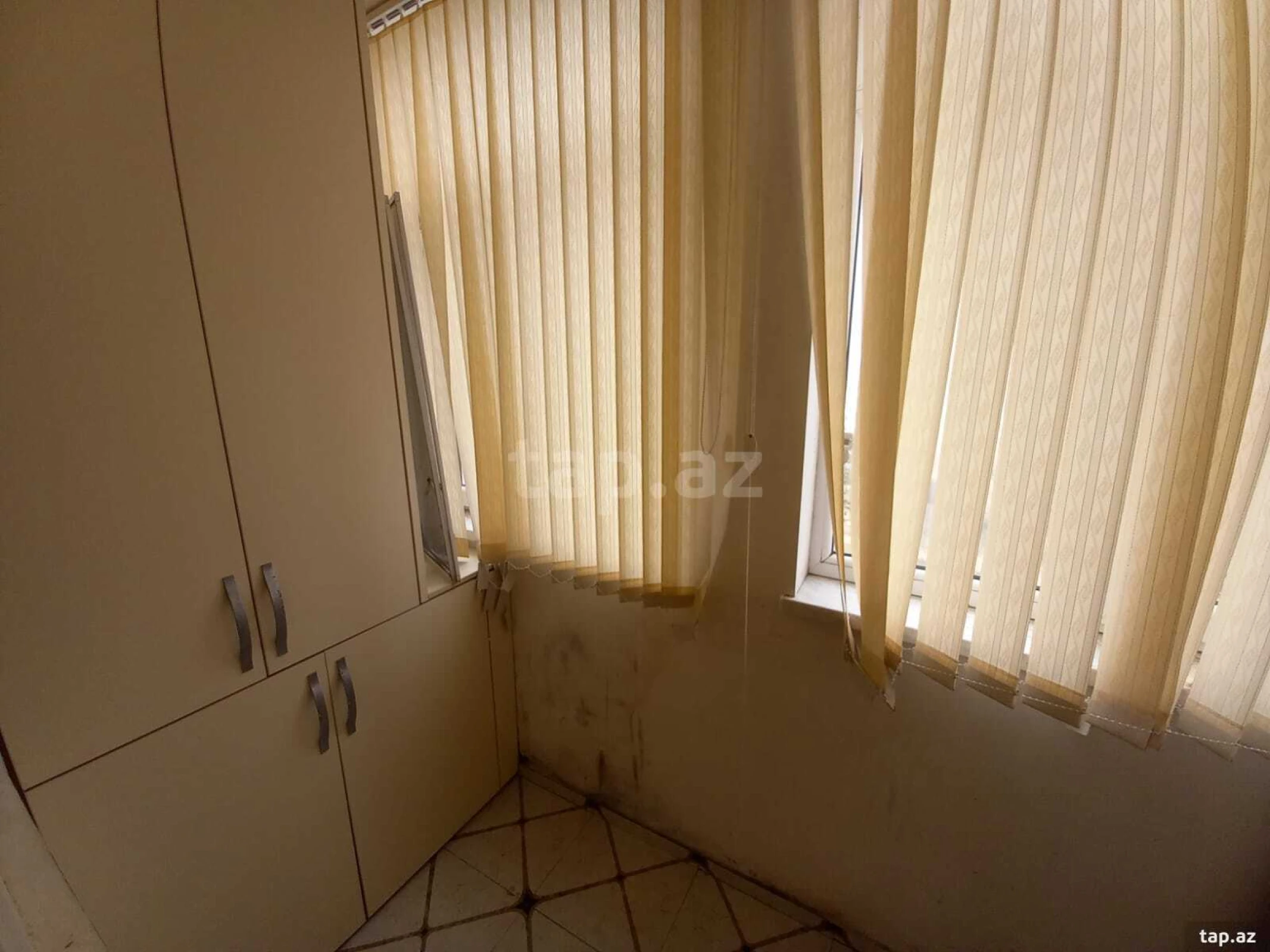 Kirayə verilir 2 otaqlı yeni tikili 70 m²