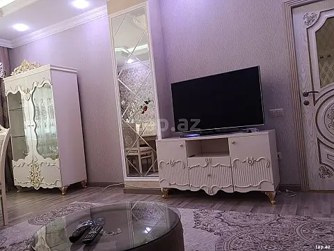 Kirayə verilir 2 otaqlı yeni tikili 100 m²