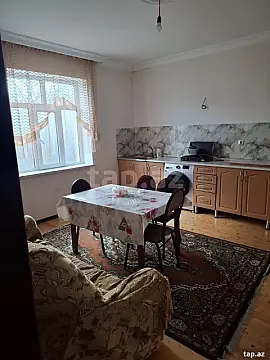 Kirayə verilir 3 otaqlı həyət evi