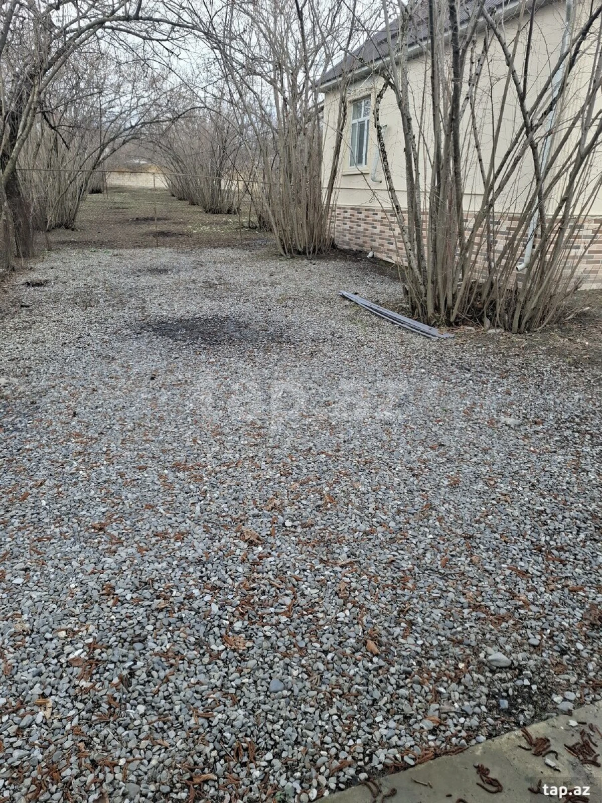 Kirayə verilir 3 otaqlı həyət evi