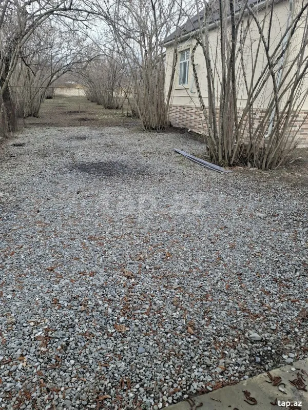 Kirayə verilir 3 otaqlı həyət evi