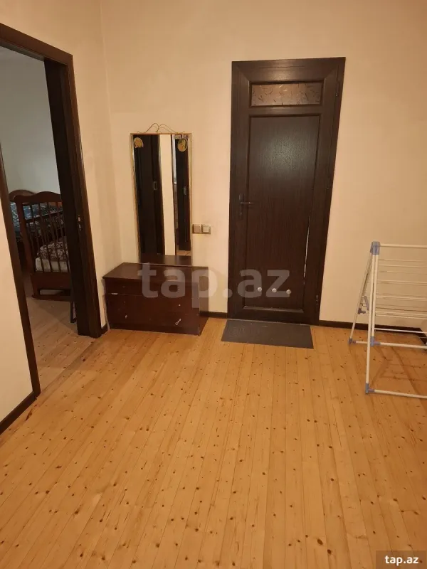 Kirayə verilir 3 otaqlı həyət evi