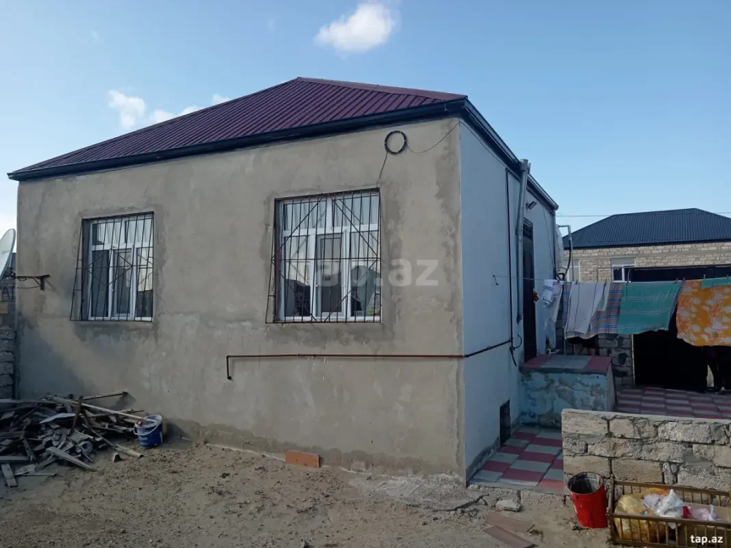 Satılır 2 otaqlı həyət evi 56 m²