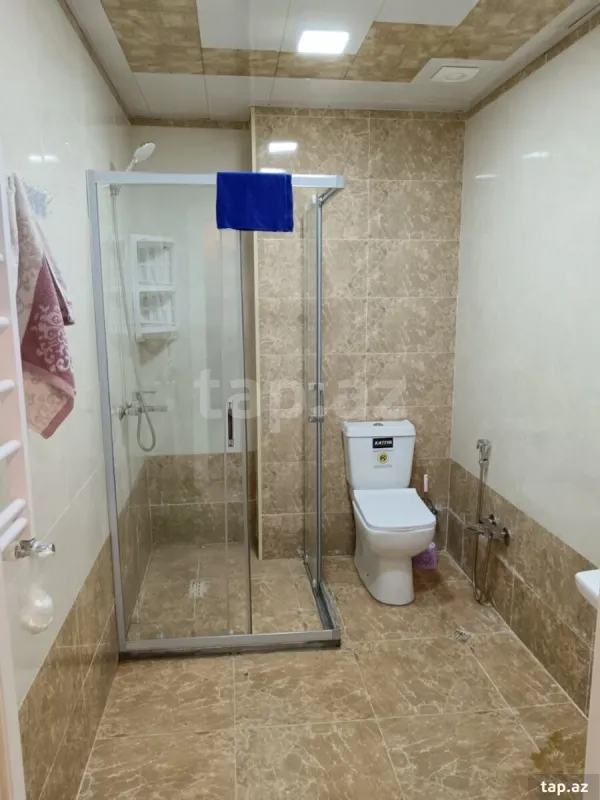 Kirayə verilir 2 otaqlı yeni tikili 68 m²