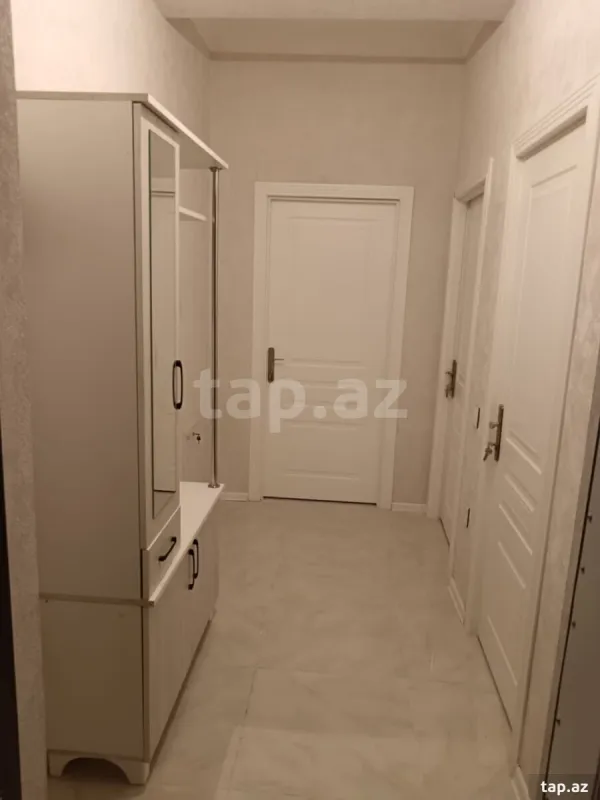 Kirayə verilir 2 otaqlı yeni tikili 68 m²
