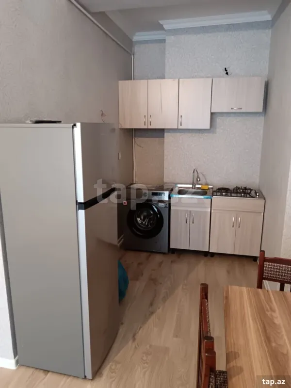 Kirayə verilir 2 otaqlı yeni tikili 68 m²