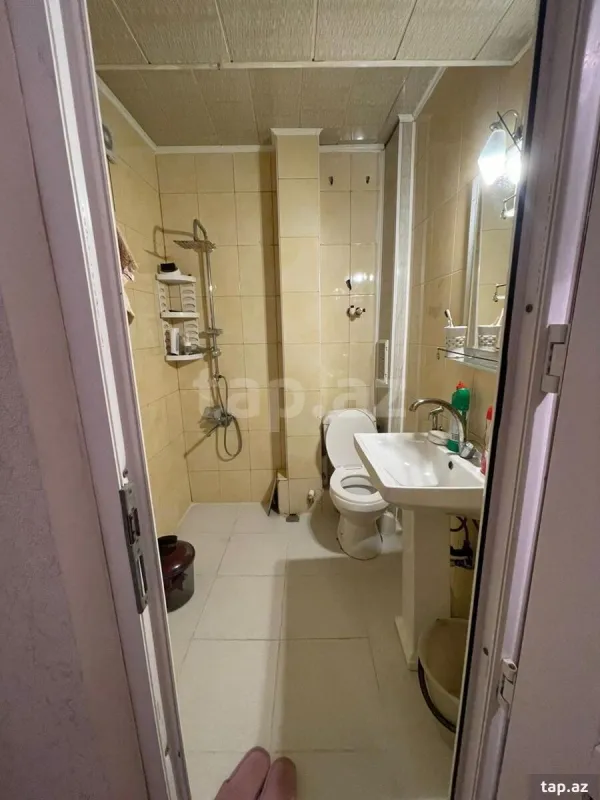 Kirayə verilir 2 otaqlı mənzil 70 m²