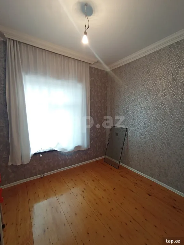Satılır 4 otaqlı həyət evi 135 m²