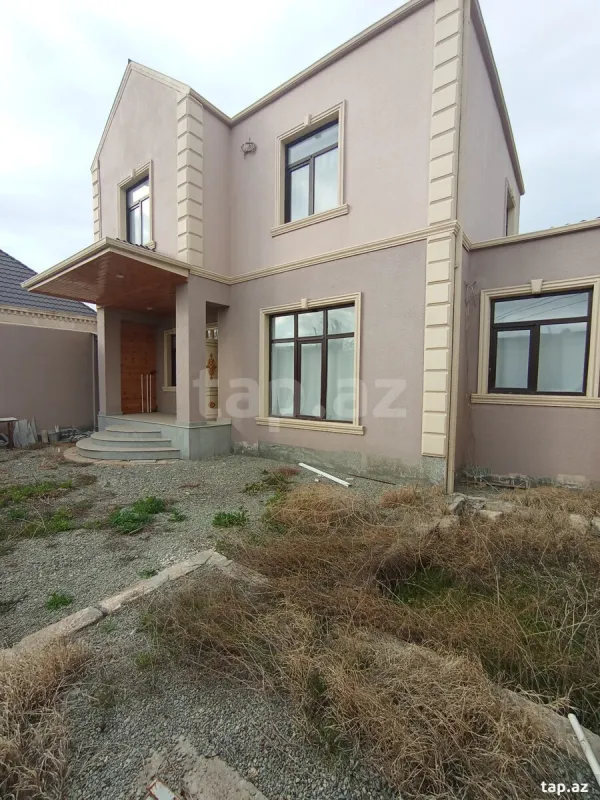 Satılır 4 otaqlı həyət evi 135 m²