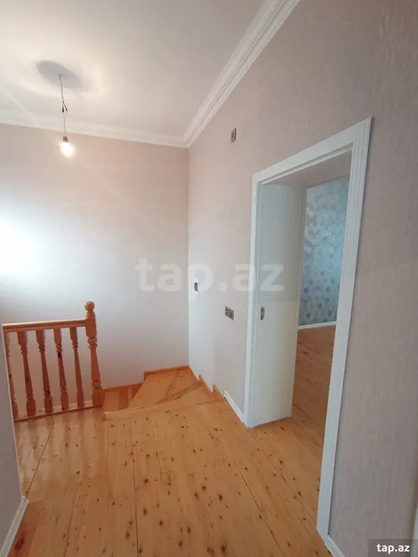 Satılır 4 otaqlı həyət evi 135 m²
