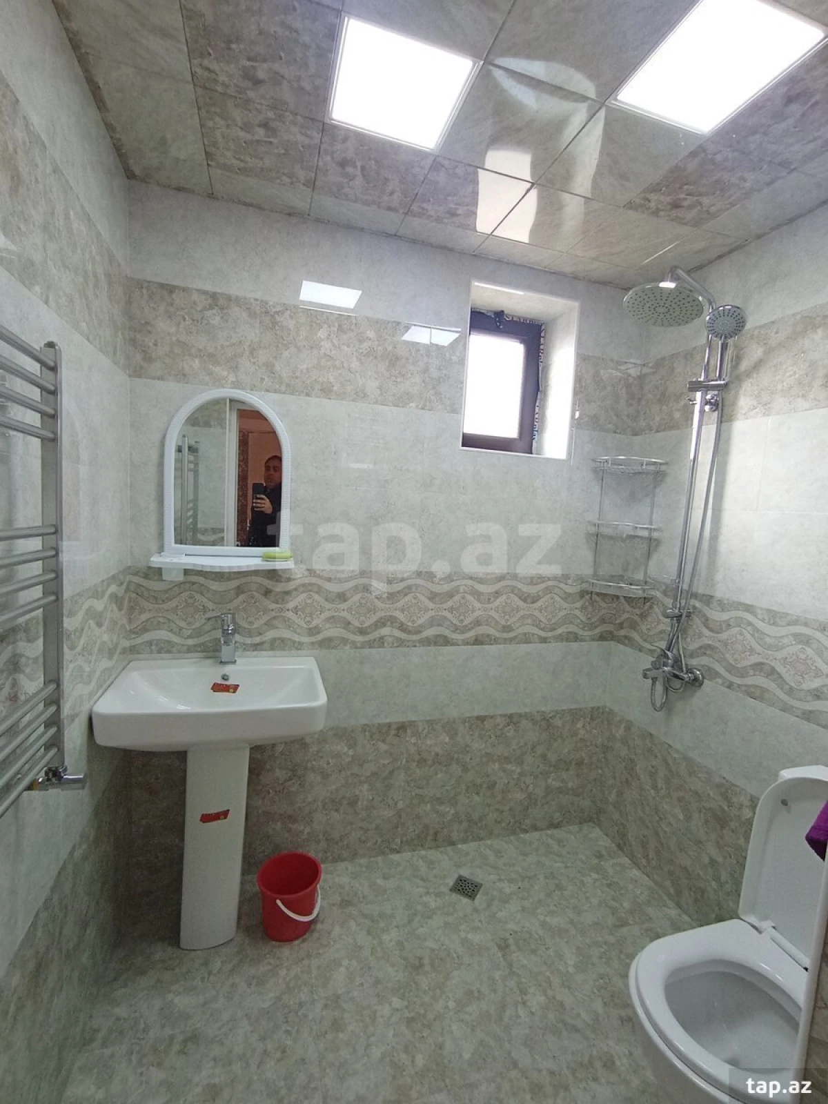 Satılır 4 otaqlı həyət evi 135 m²