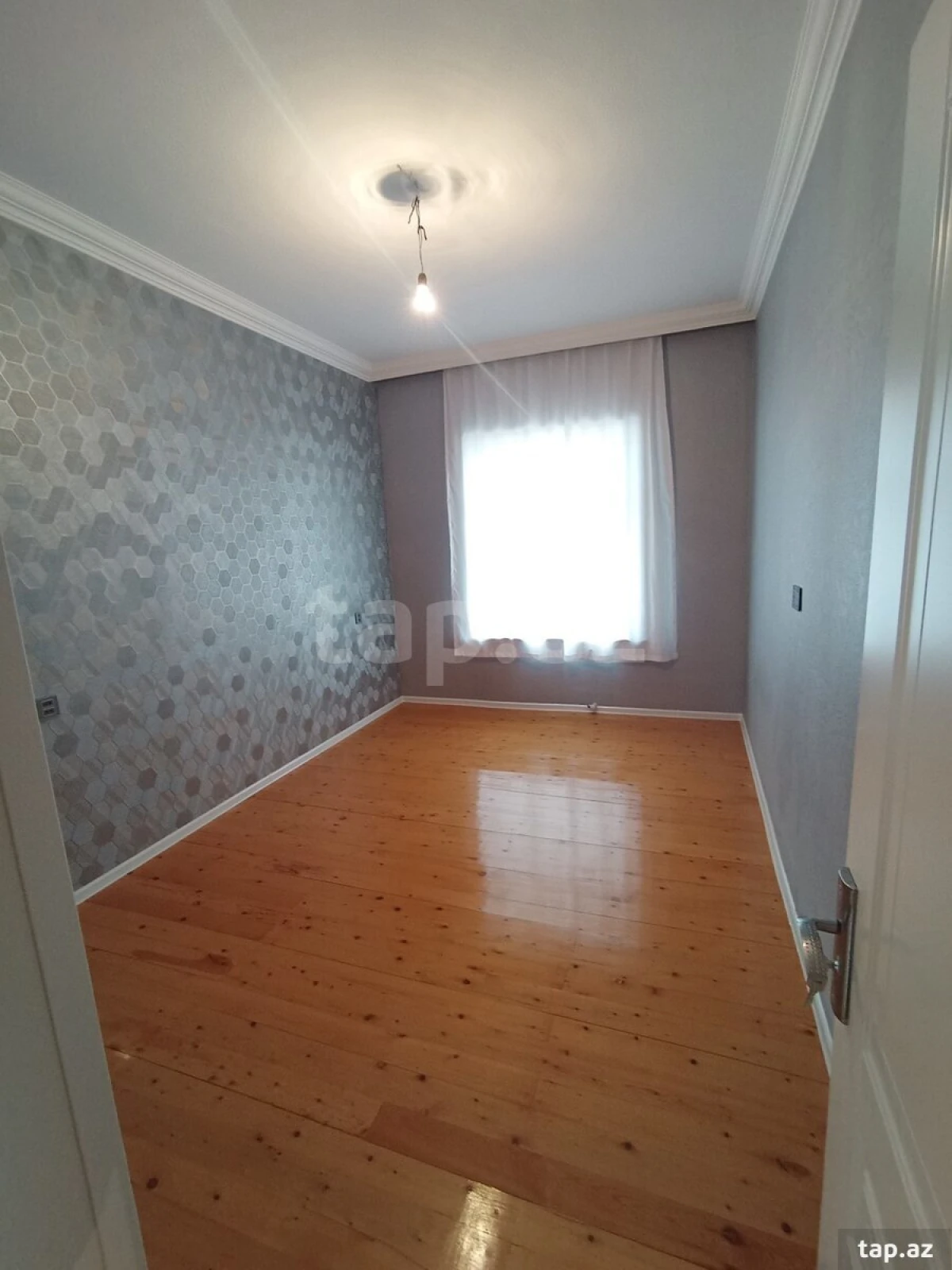Satılır 4 otaqlı həyət evi 135 m²