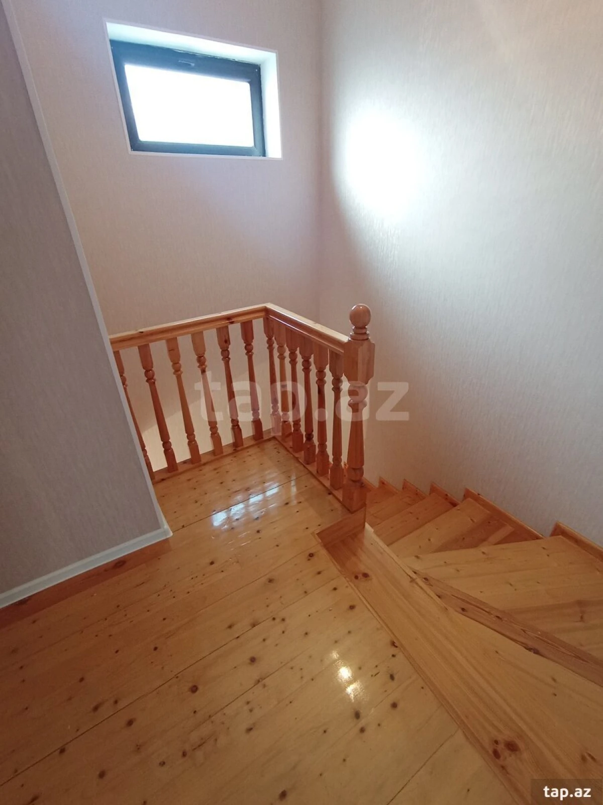 Satılır 4 otaqlı həyət evi 135 m²