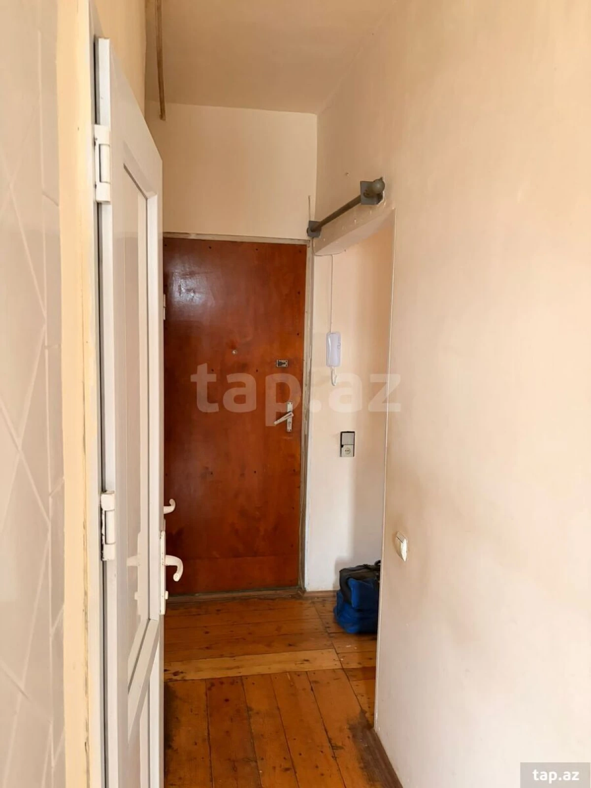 Satılır 2 otaqlı mənzil 67 m²