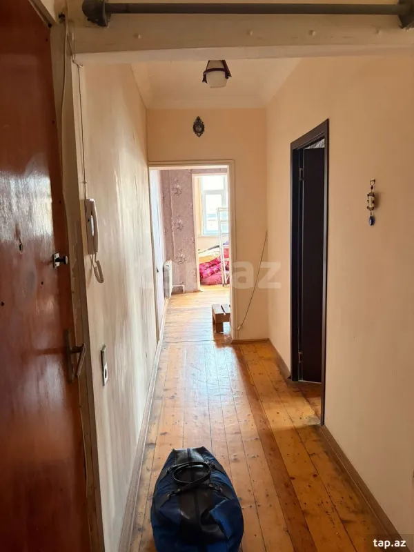 Satılır 2 otaqlı mənzil 67 m²